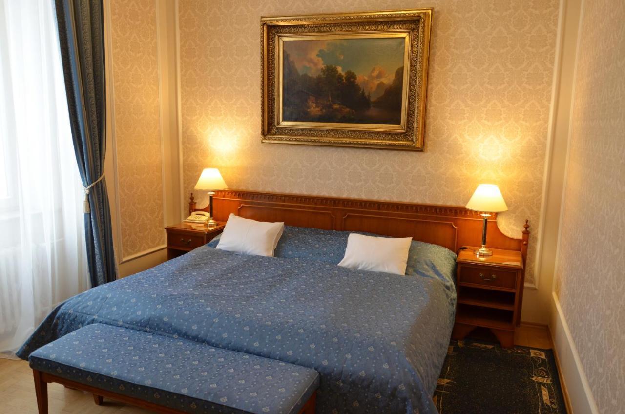 Bristol Hotel