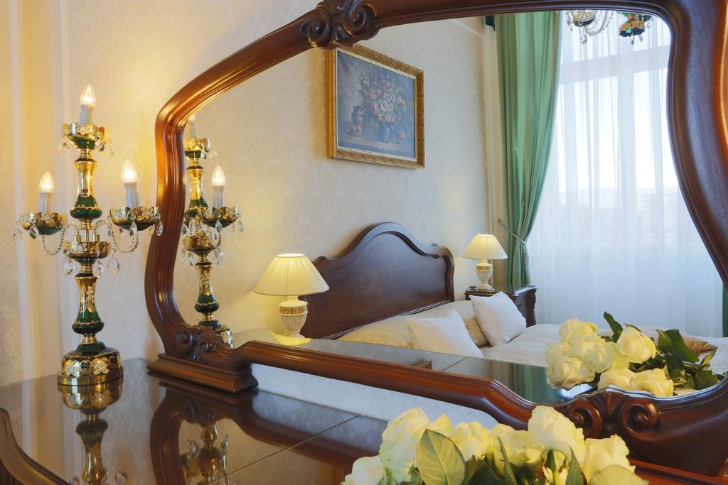 Bristol Palace Hotel